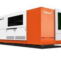 Schnelle, schnelle 6kw Laserschneidmaschine mit vollständig geschlossenem Deckel und Cypcut-Steuerungssystem