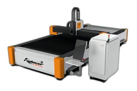 Hochpräzisionsfaserlaserschneidmaschine Schnittdicke 0-30 mm für Plattmetall 3015